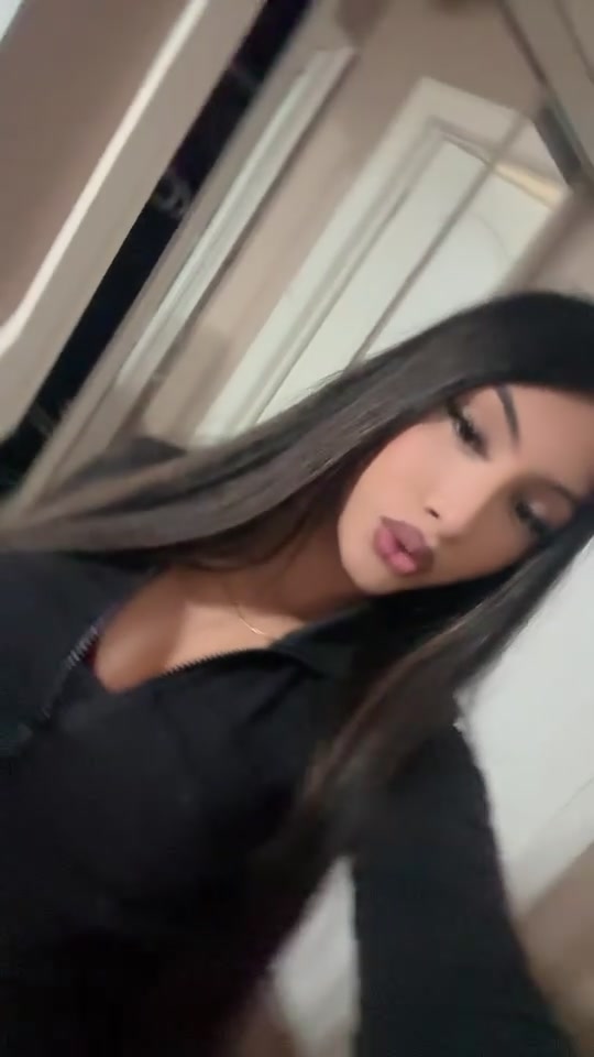 @𝒩