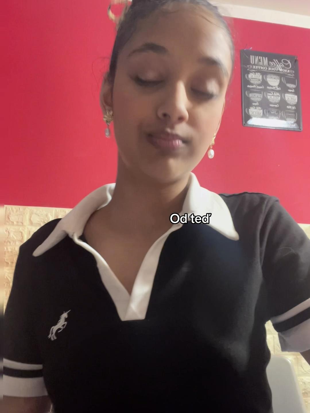 @Simranka.3💋