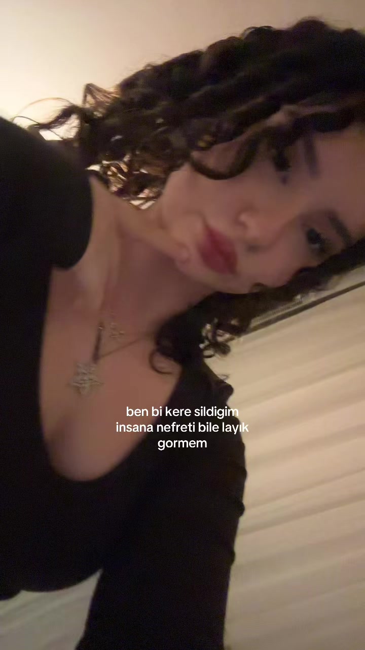 @𝐞𝐬𝐢𝐥𝐚