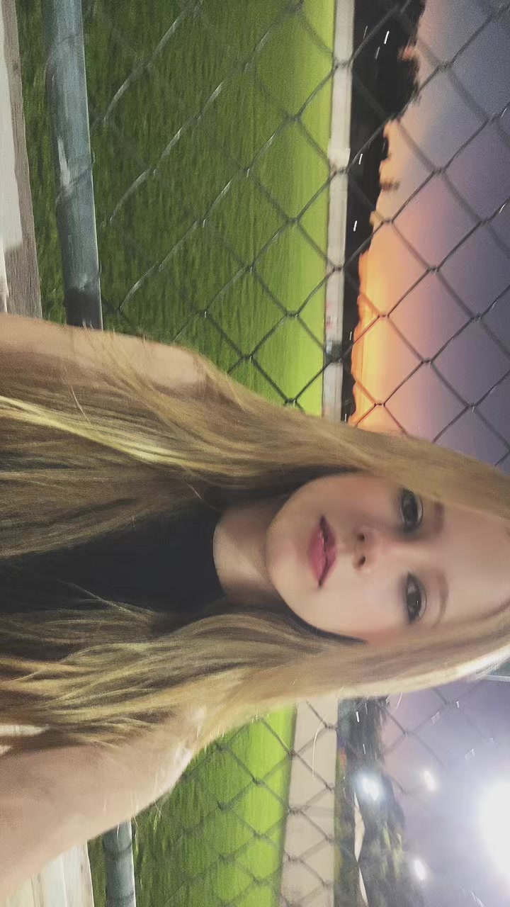@Lav&iacute;nia Neres
