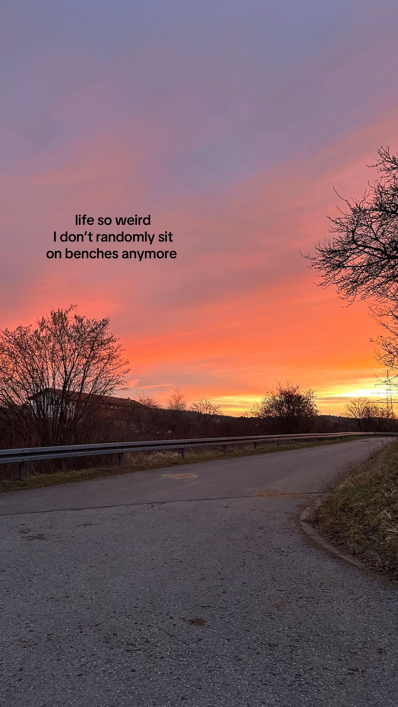 @𝐲𝐨𝐮𝐫 𝐩𝐥𝐚𝐜𝐞 :)