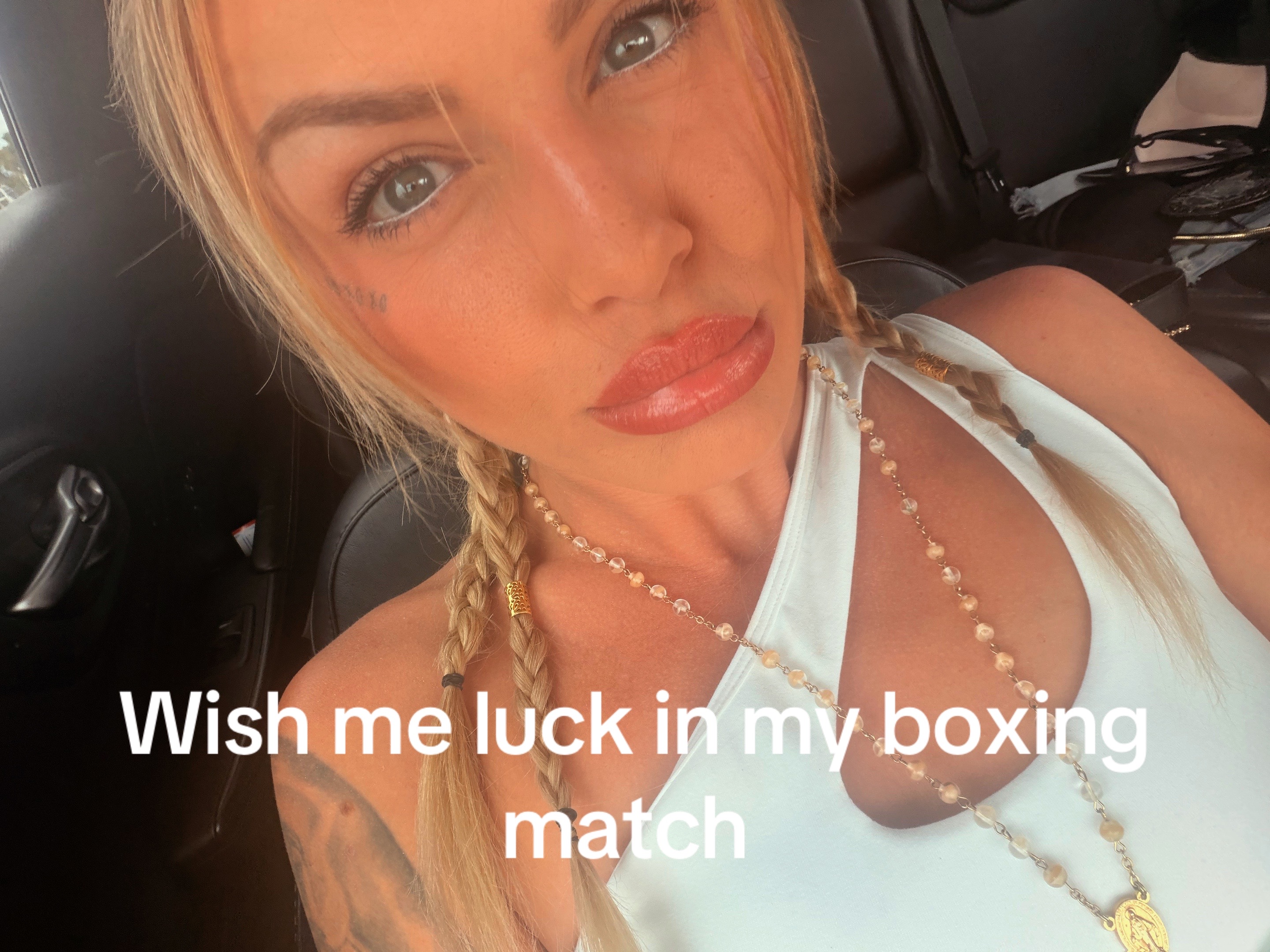 @Xoxo