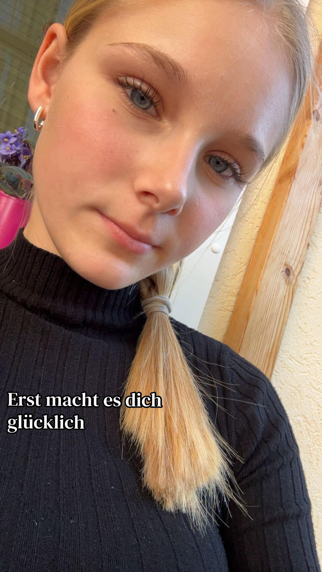 @𝓛𝓲𝓵𝓵𝔂 ꨄ