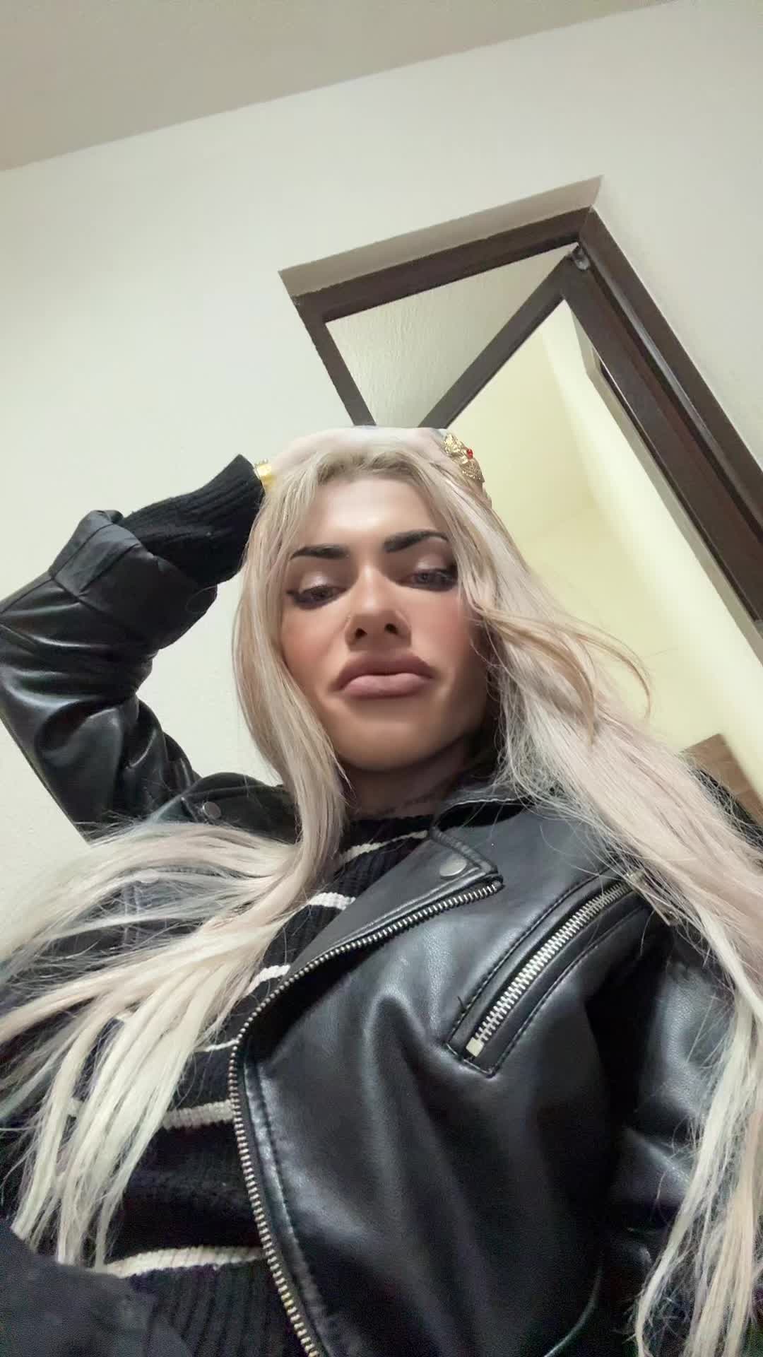 @Andrastoeva1