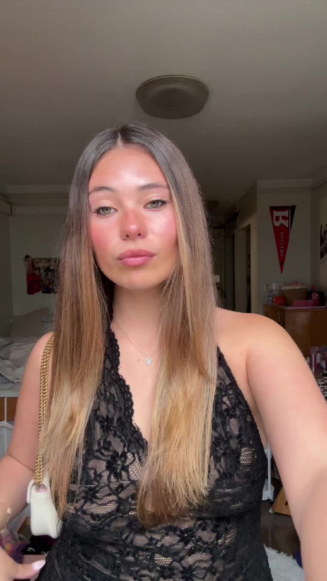 @Lara
