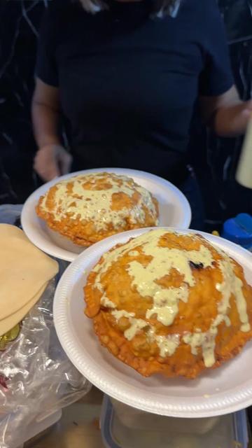 @dlucyempanadas