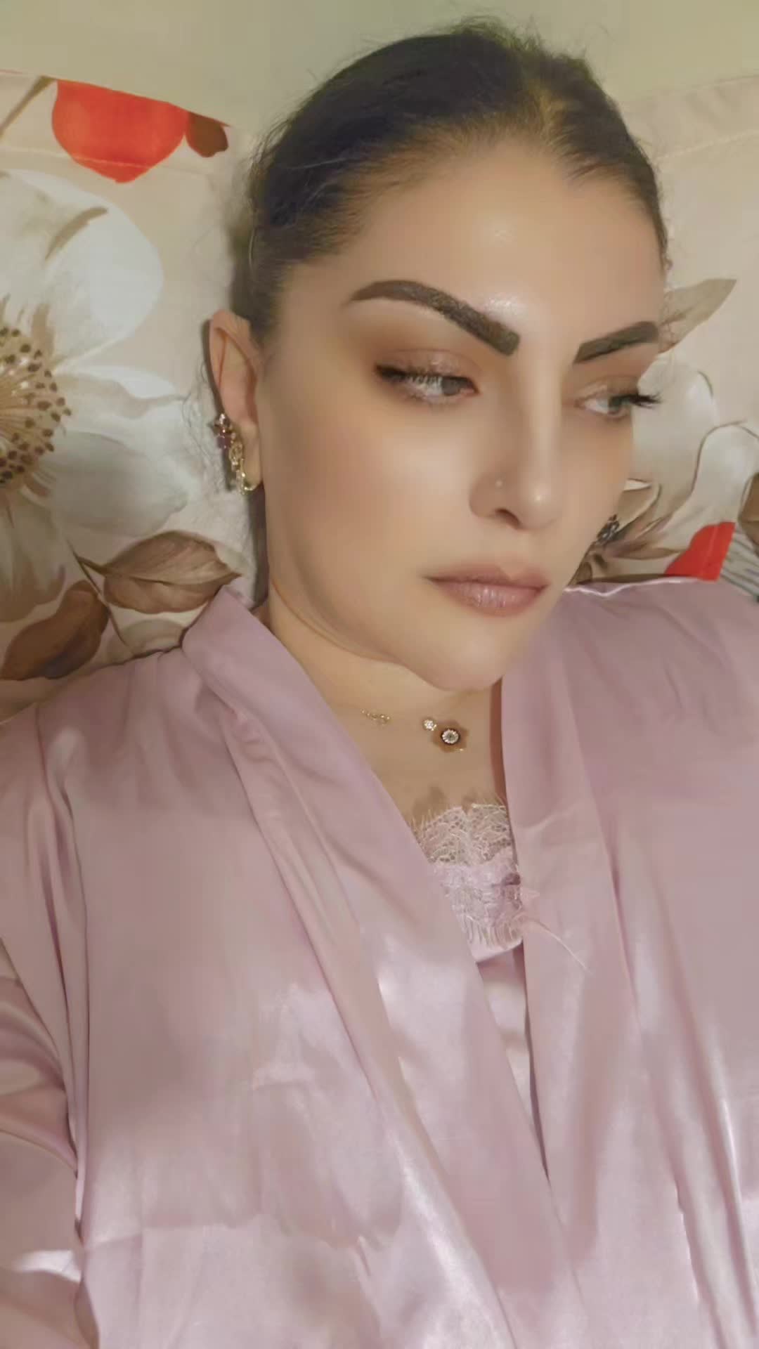 @Pembe🌹🌹🌹