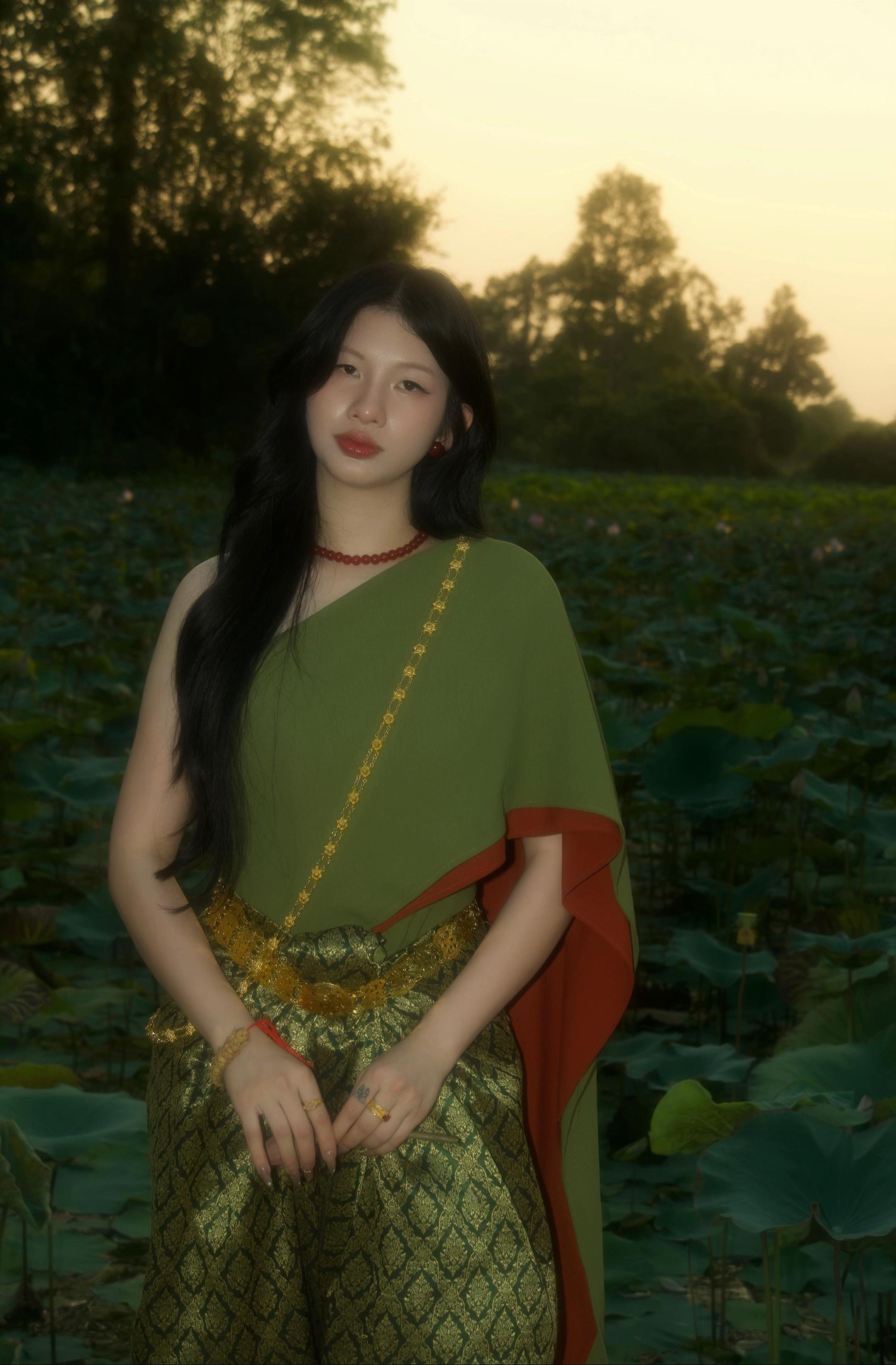 @Monika-ម៉ូនីកា