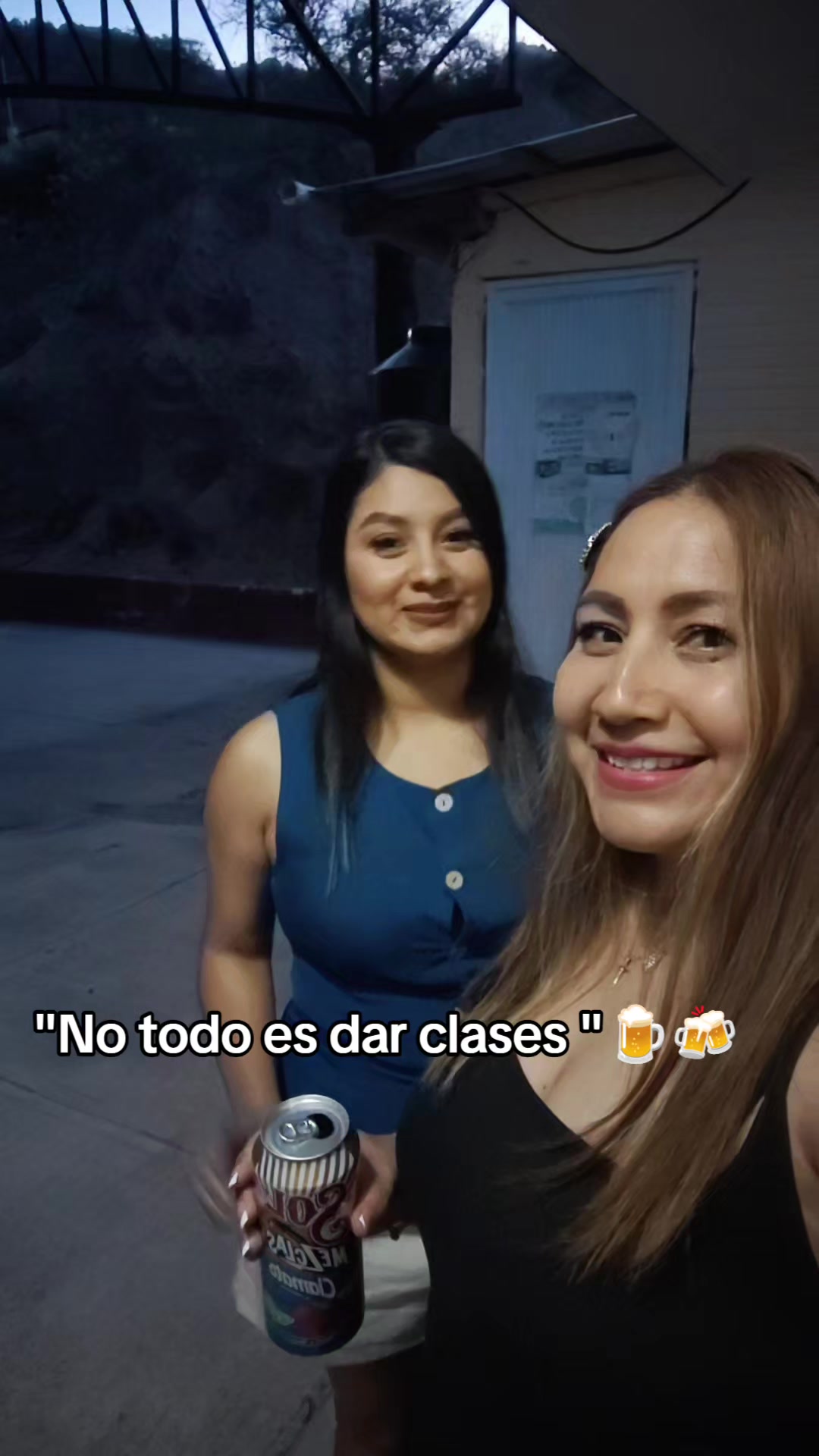 @Una Maestra For&aacute;nea