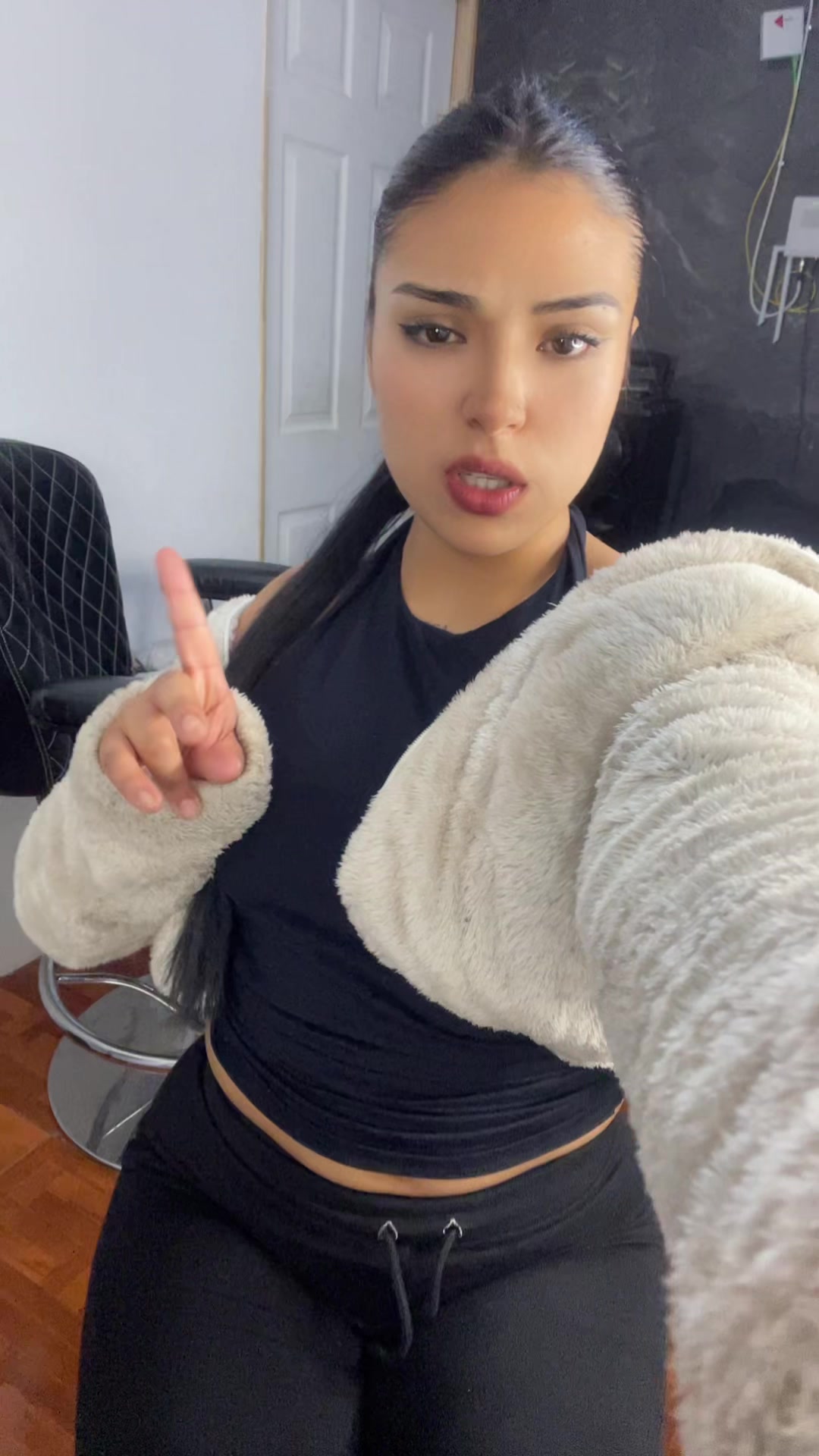 @Shortyblondie_