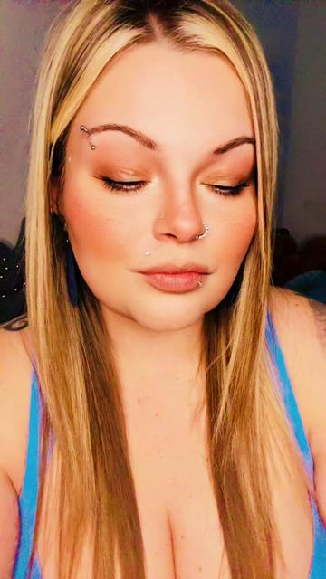 @SavageQueenVal🤍💙