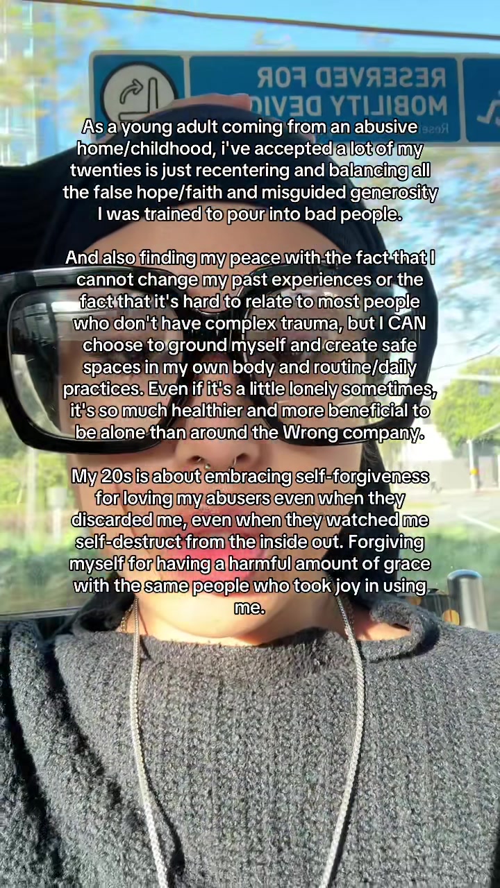 @️