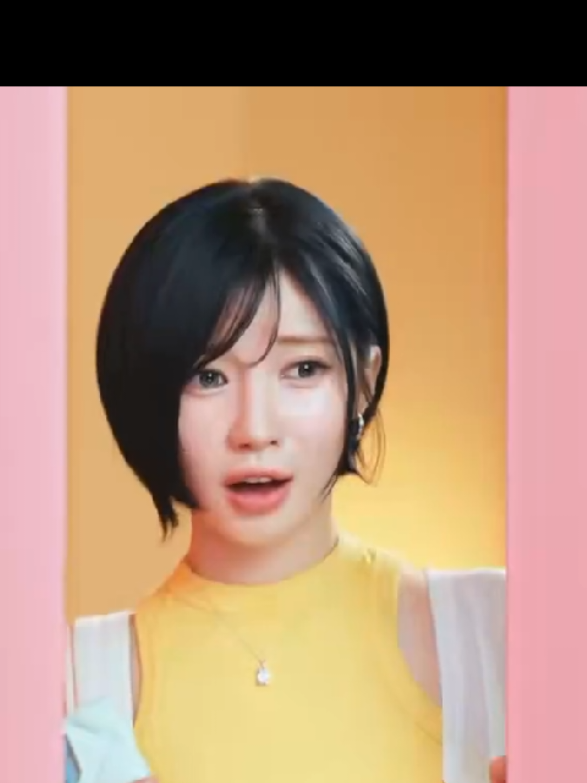 @M O Y