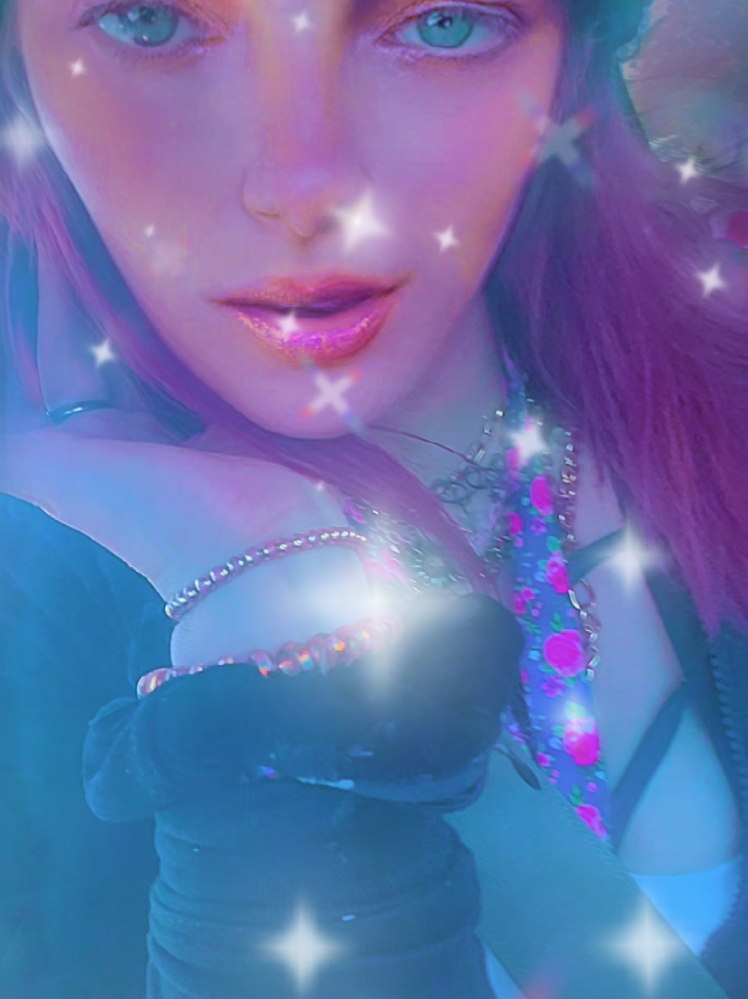@✨️🧜&zwj;♀️ Ally Ariel 🖤✨️💚✨️🌹