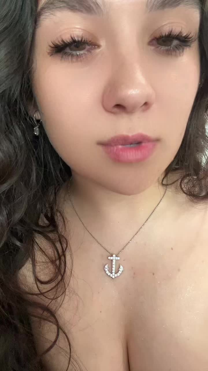 @Kirsten😅🤤