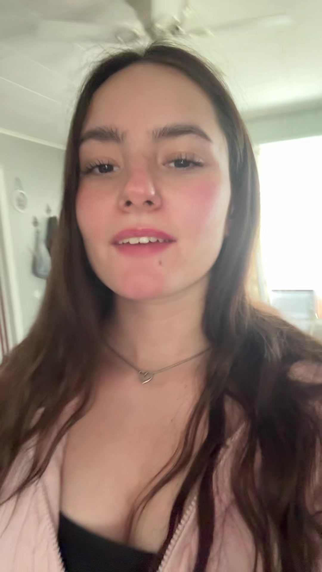 @layla.com999