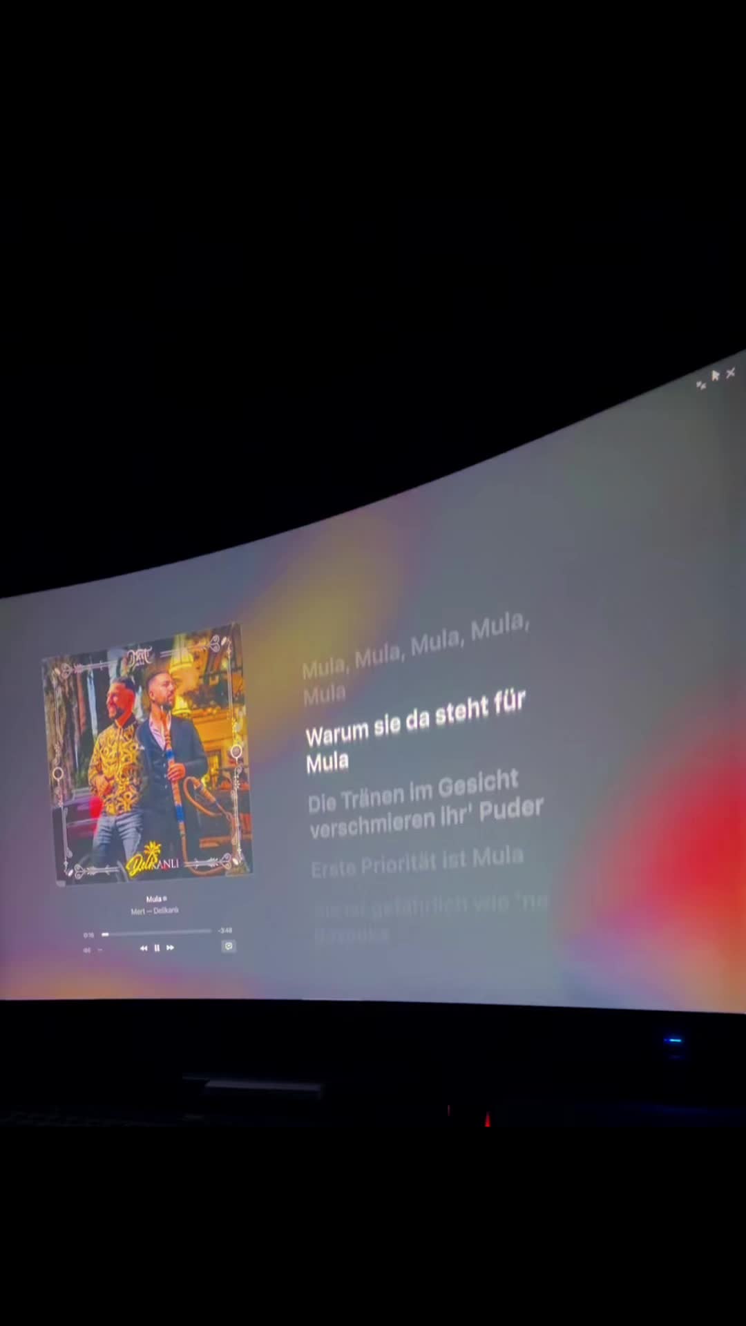 @𝔩𝔶𝔯𝔦𝔵𝔠𝔰__🎧