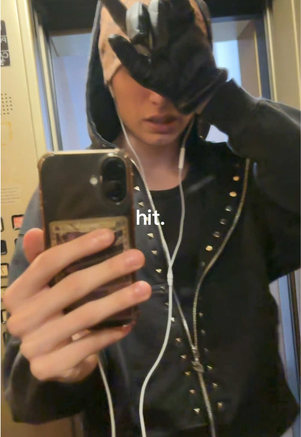 @Reskyu