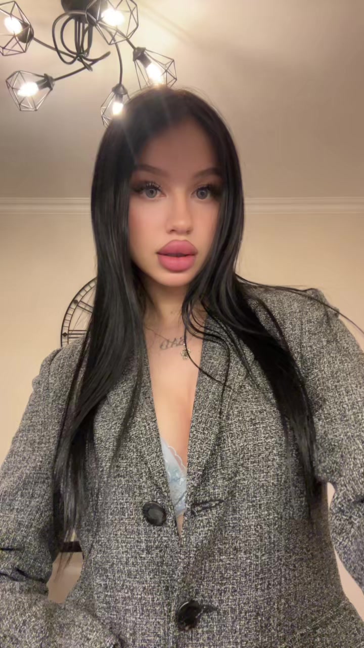 @Lolilol_l🍼