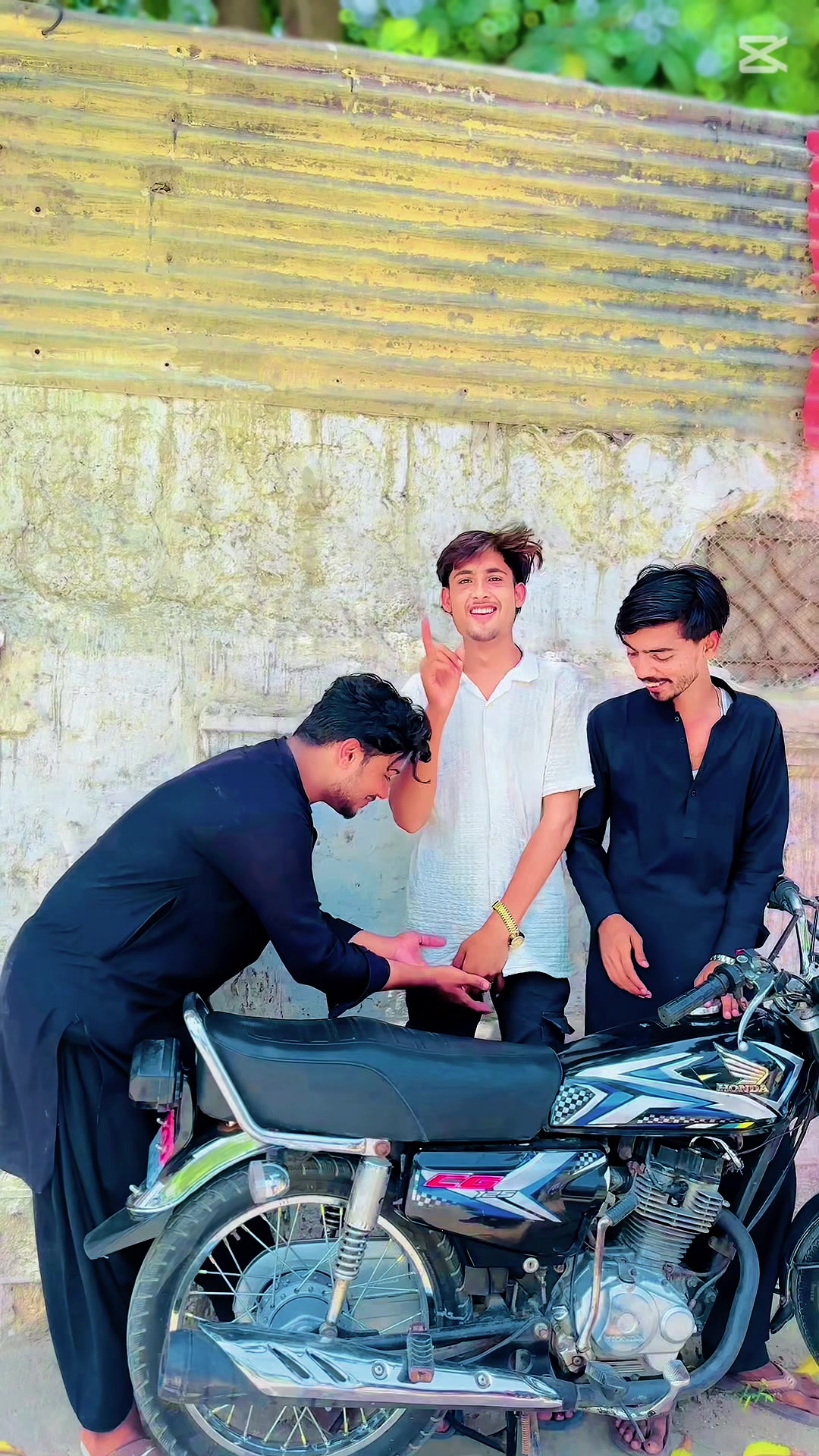 @🎀 𝒯𝓊𝒻𝒶𝒾𝓁 🎀TT