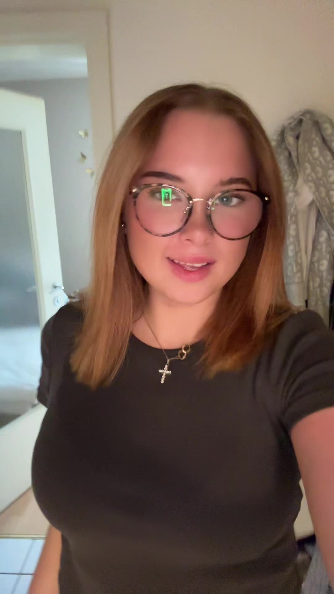 @𝑨𝒍𝒆𝒂🌺