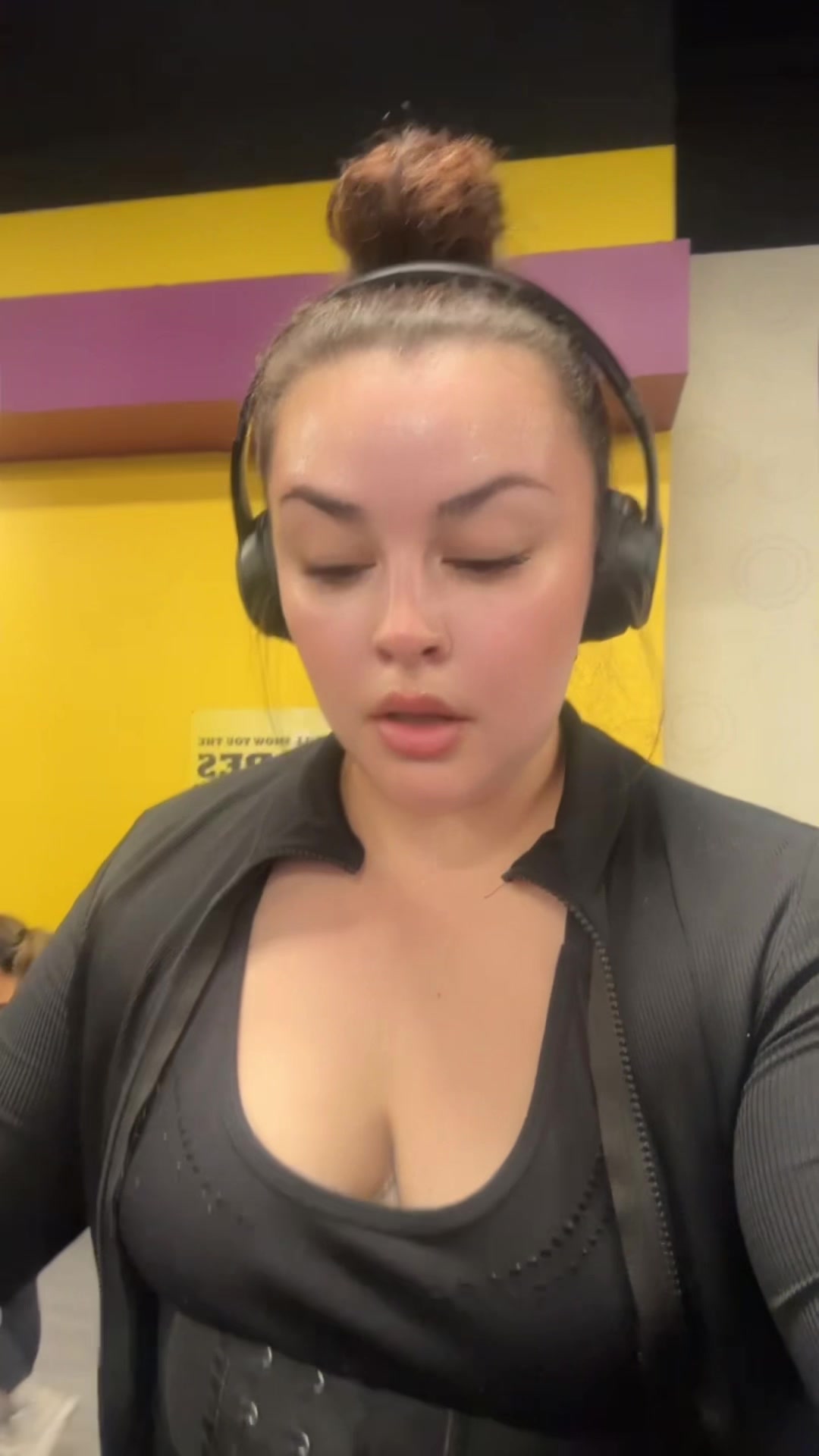 @Samantha j