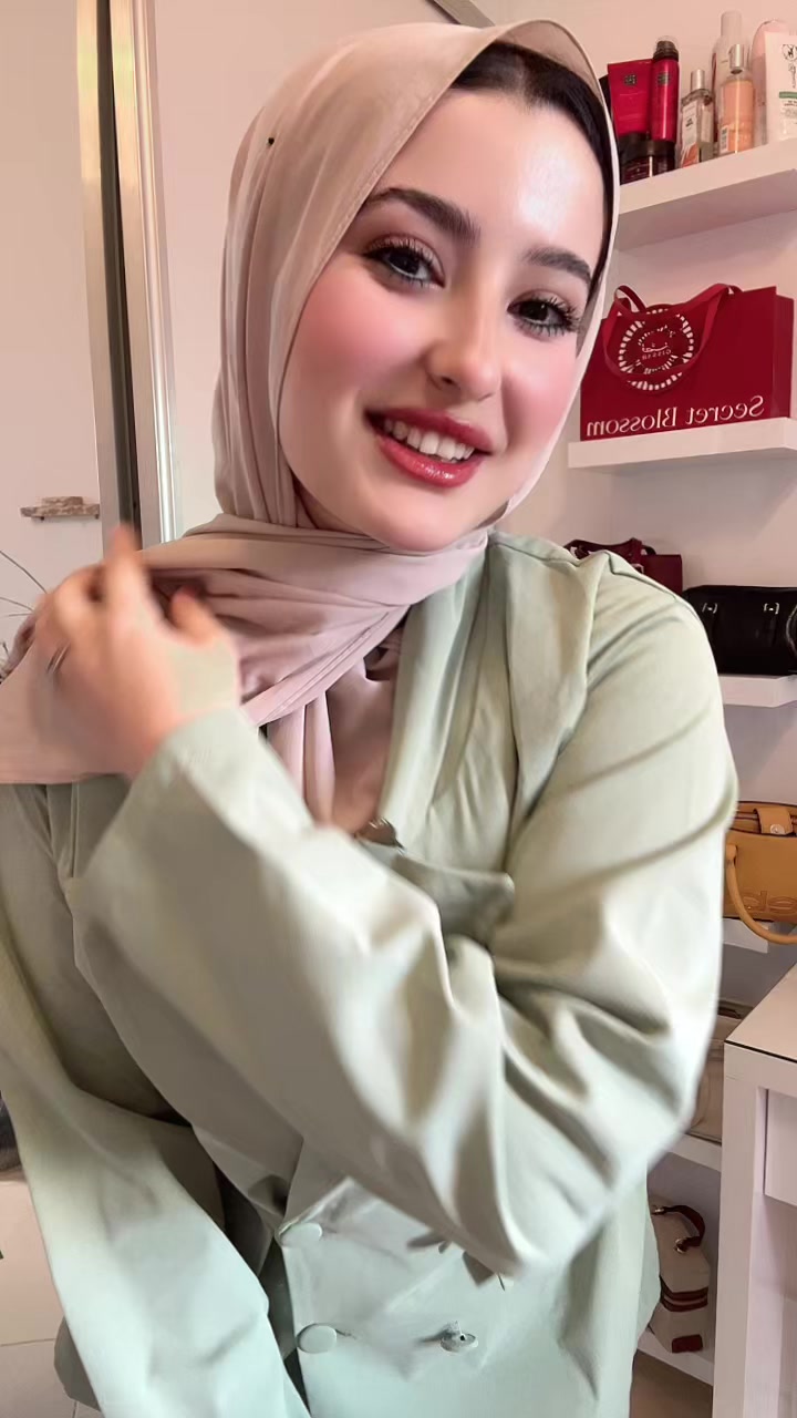 @yassmin_elandaloussi