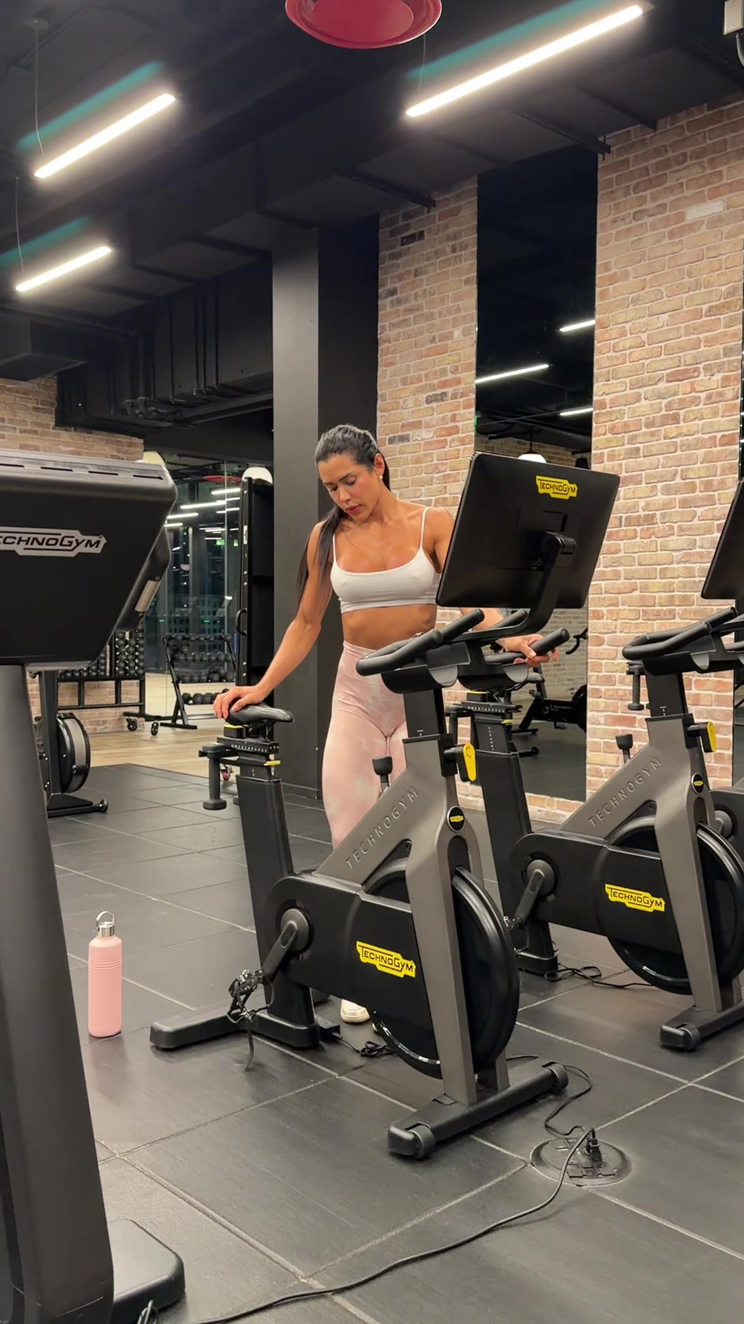 @Indi_at_the_gym