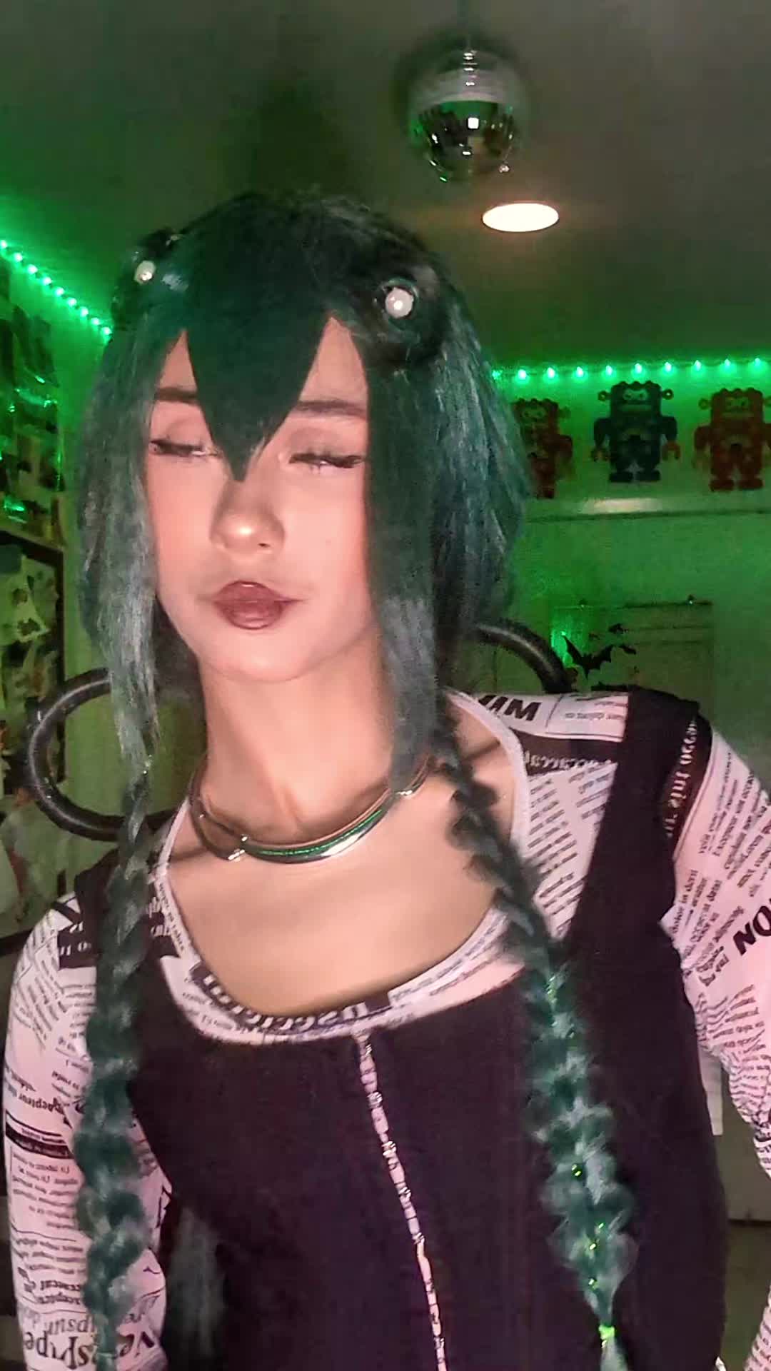 @&bull;♡&bull;