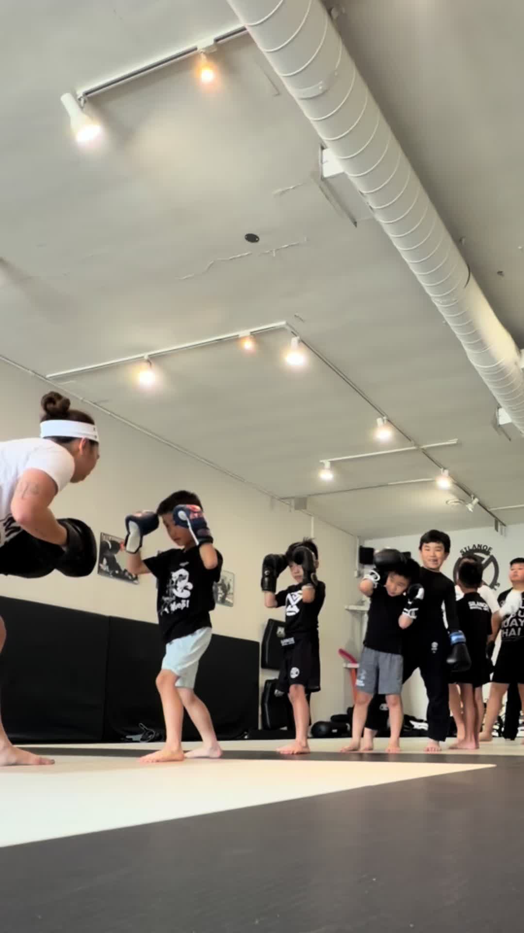 @chels🐶| muay thai + life