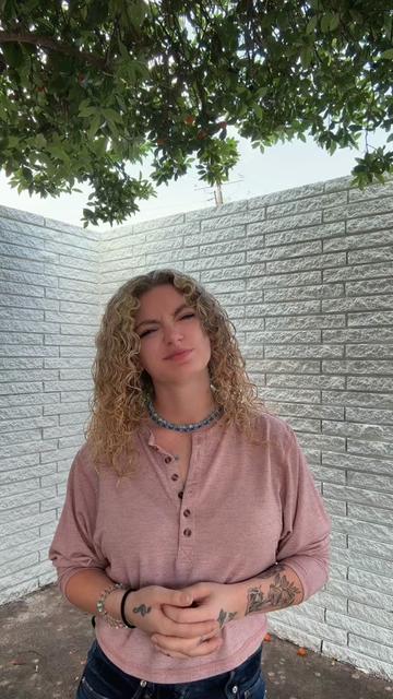 @curliefries_