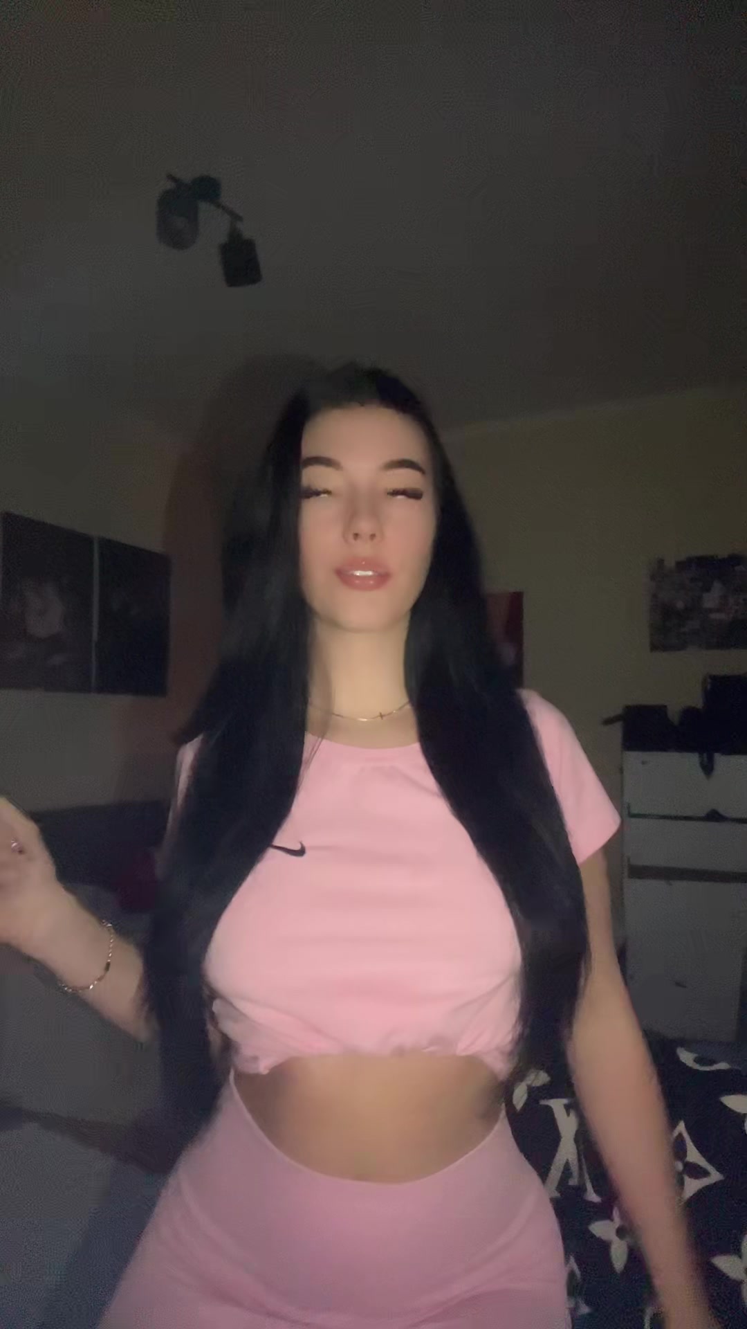 @N💋