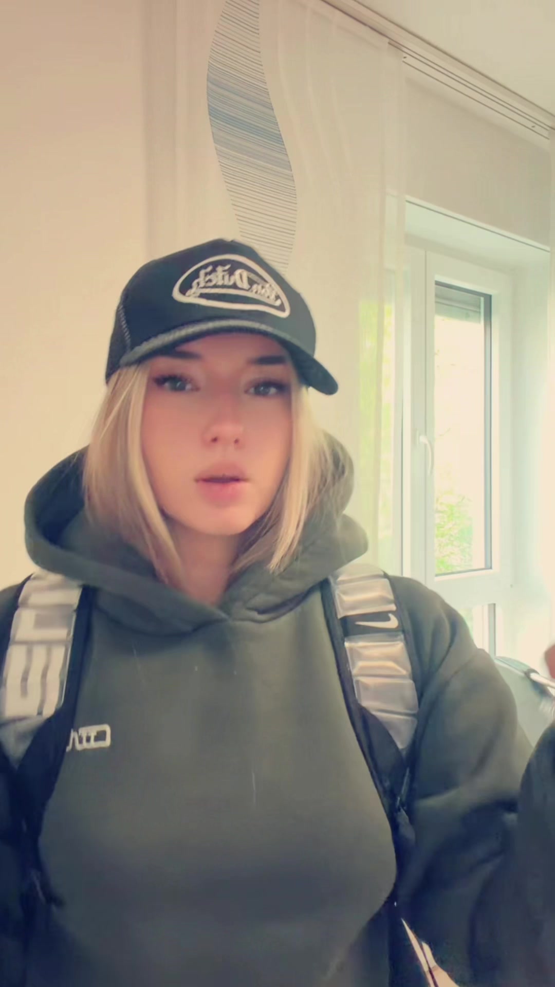 @emi04ly