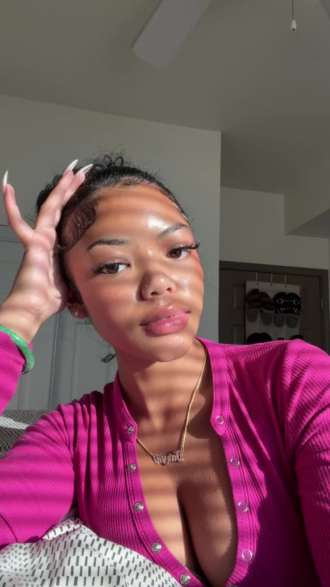 @T