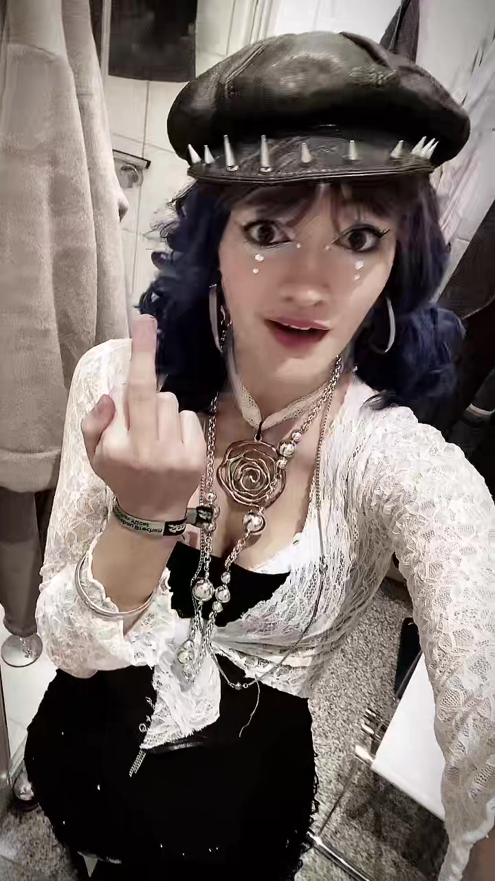 @PINK