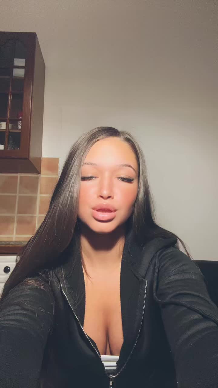 @Ayuraglam