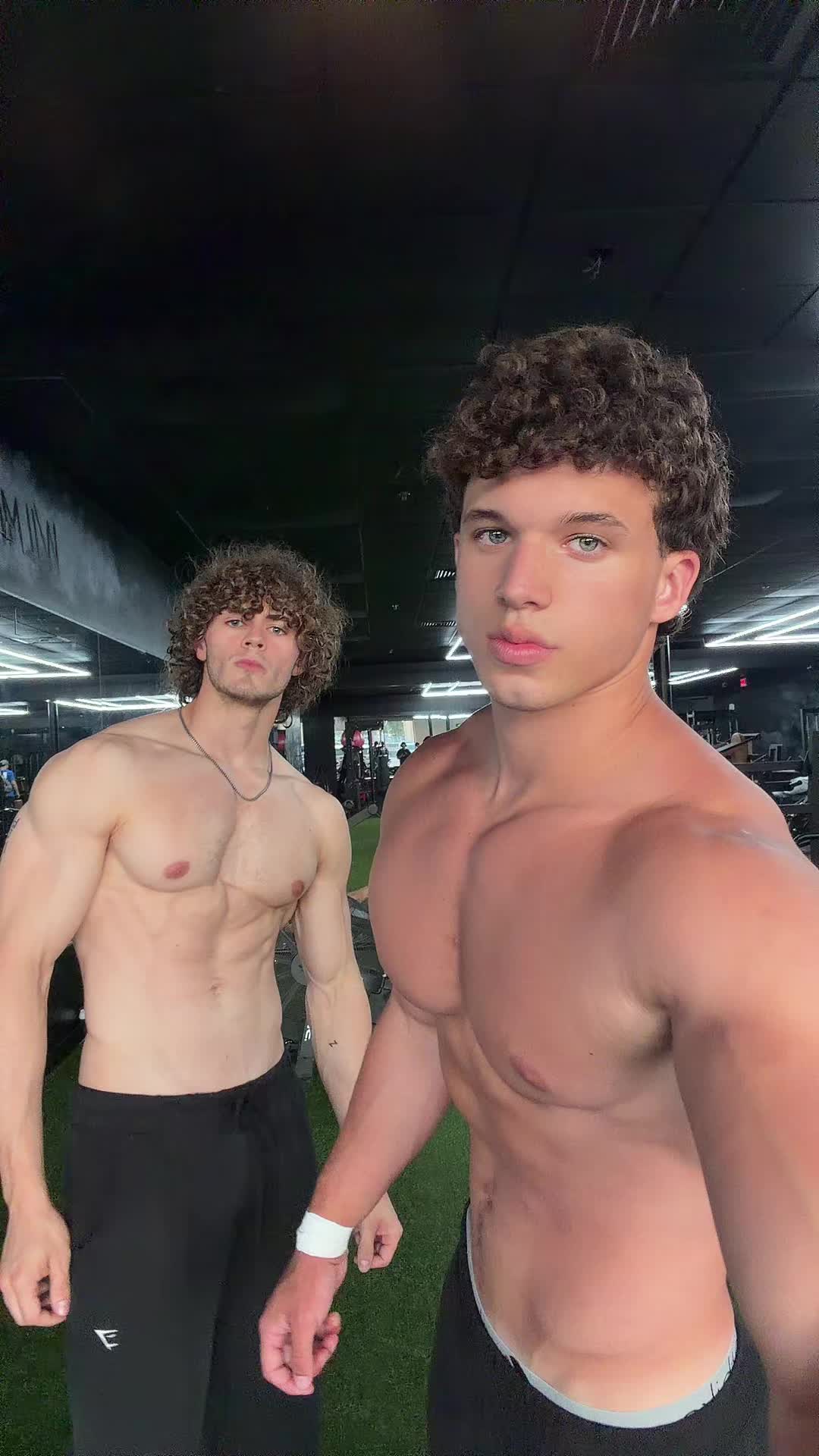 @jojo🇵🇦
