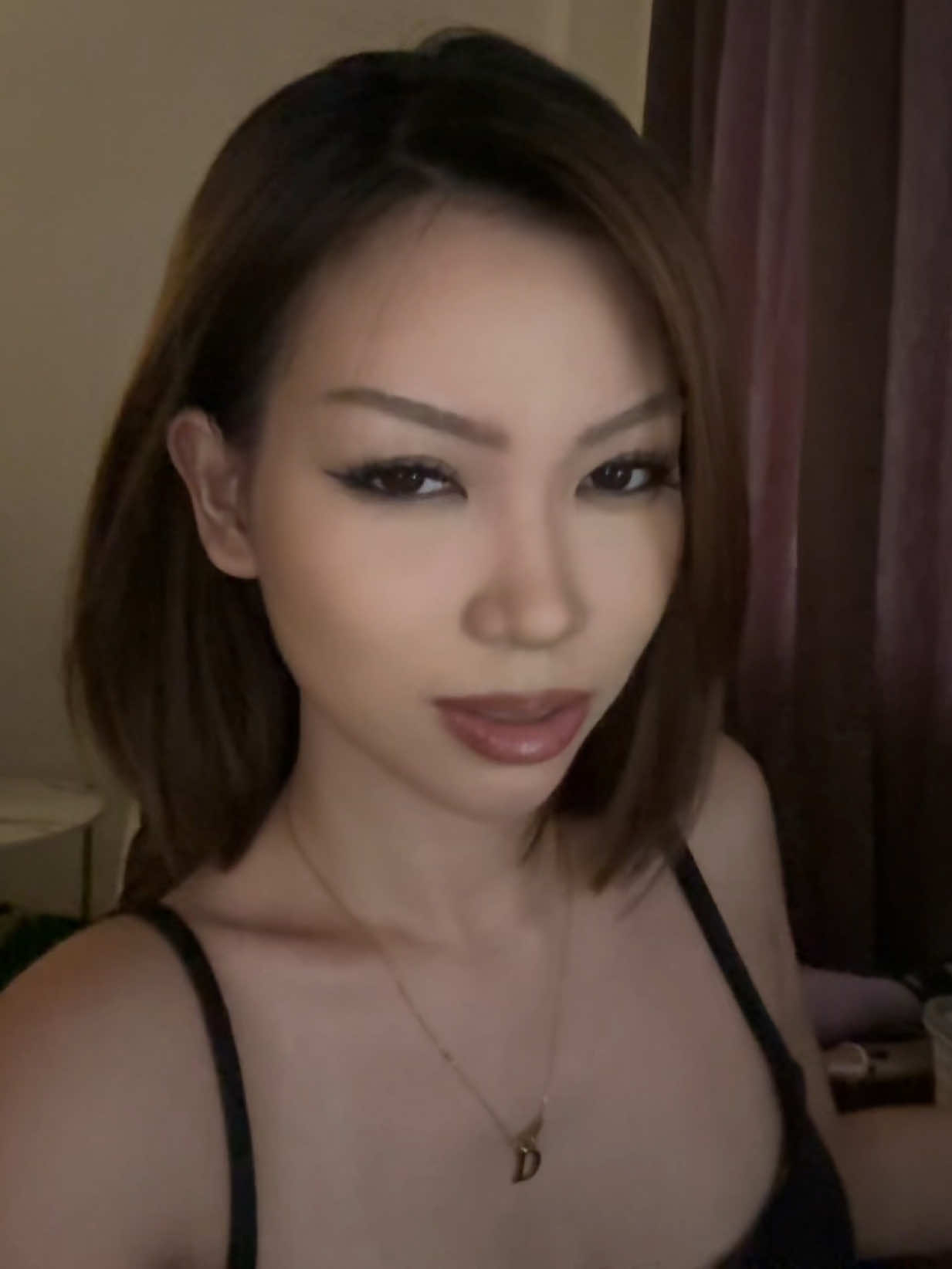 @dee