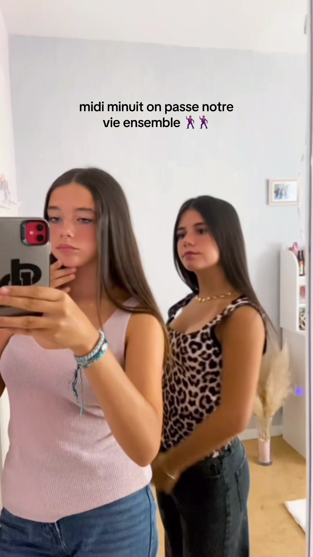 @👯&zwj;♀️