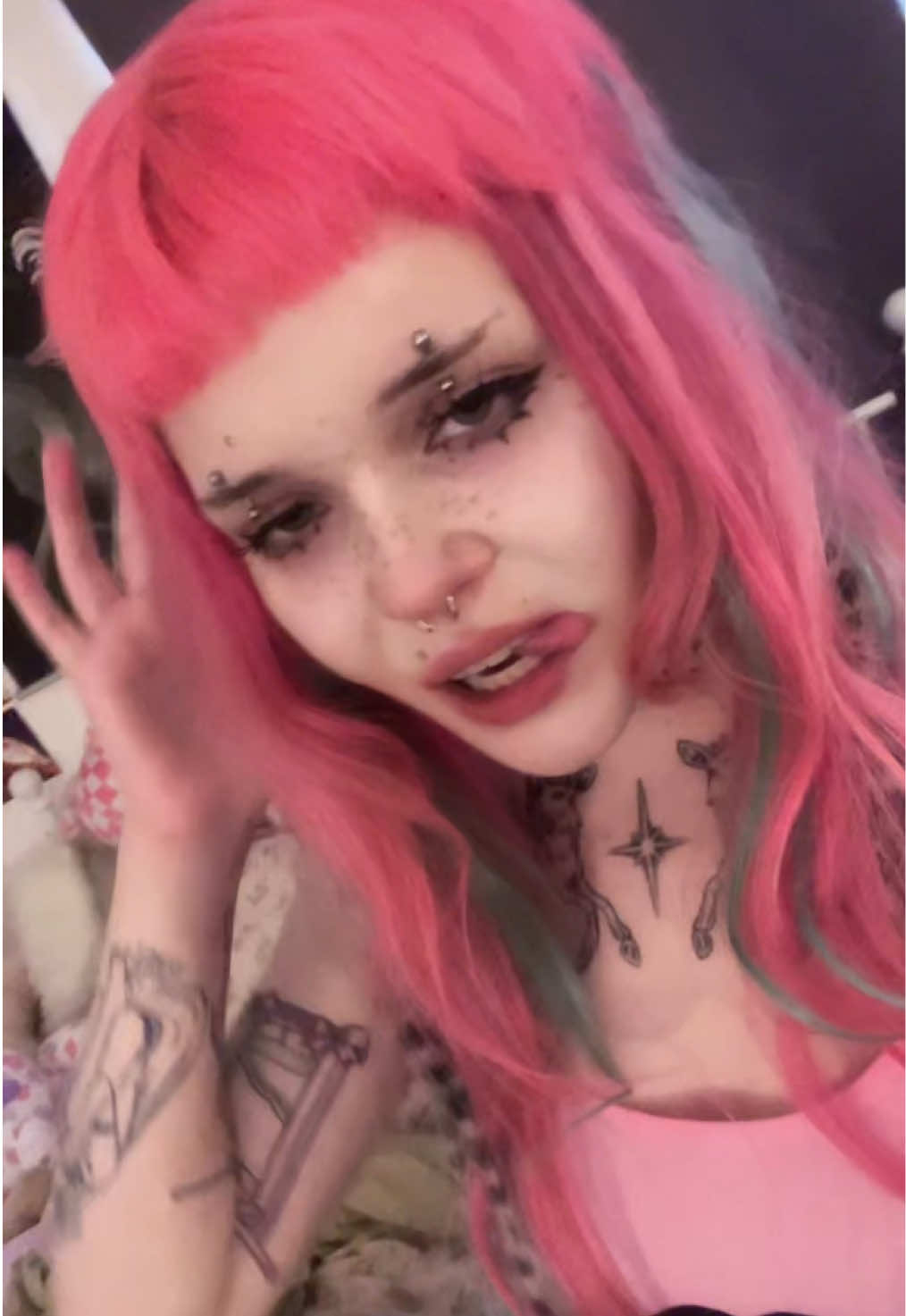 @kneesock