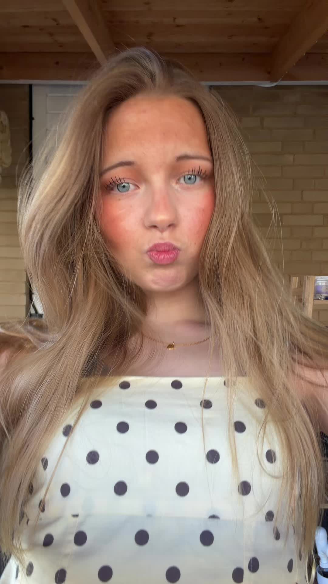 @𝐄𝐥𝐯𝐢𝐫𝐚