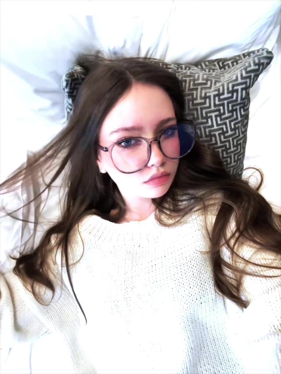 @✧ˇ&bull;