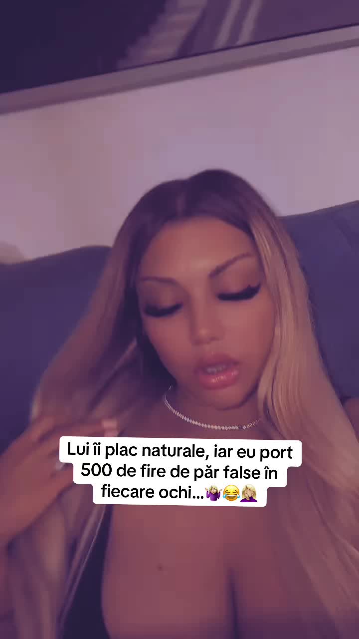@Adela 🧸🖤