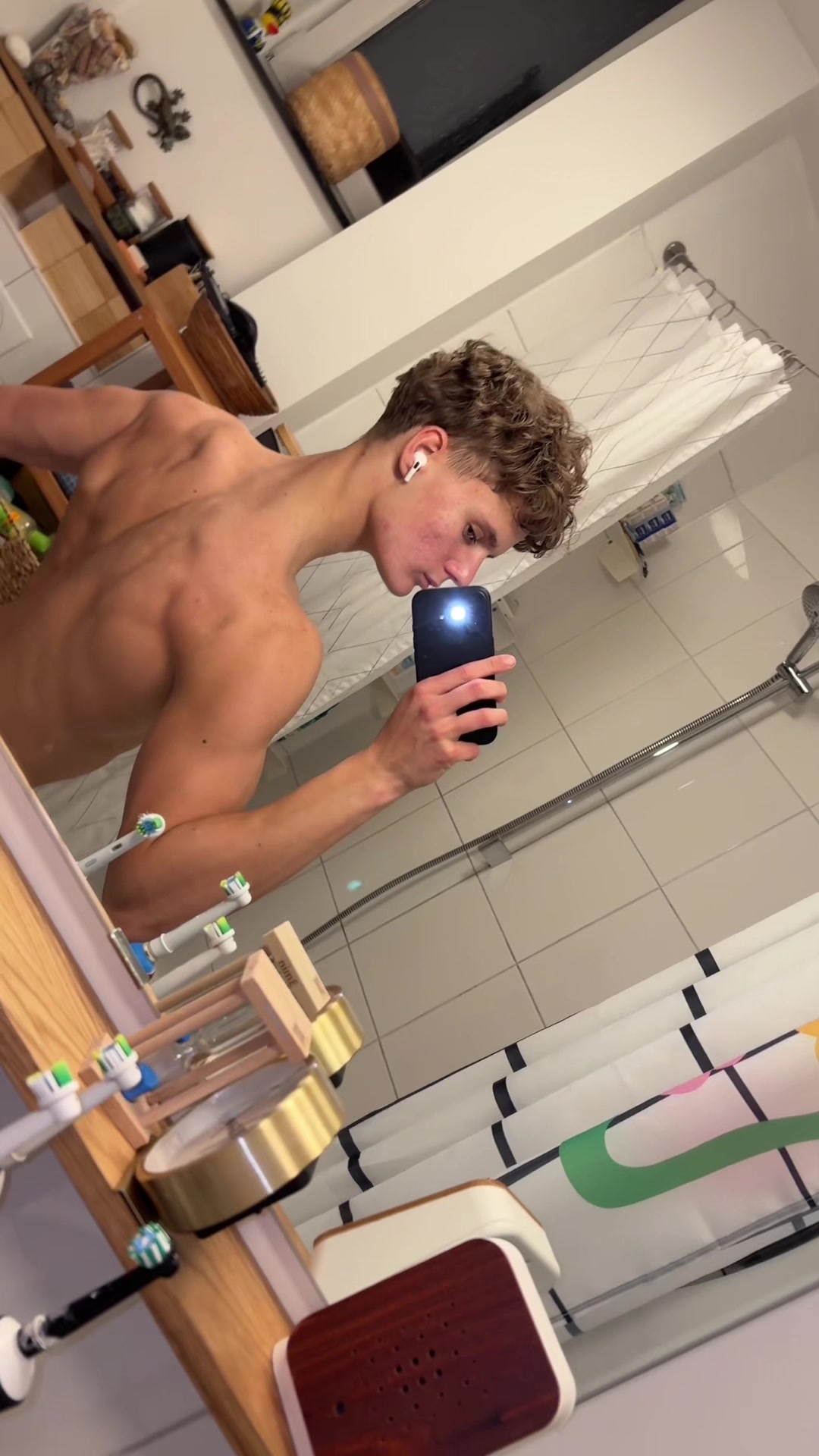 @Bela_Shredz
