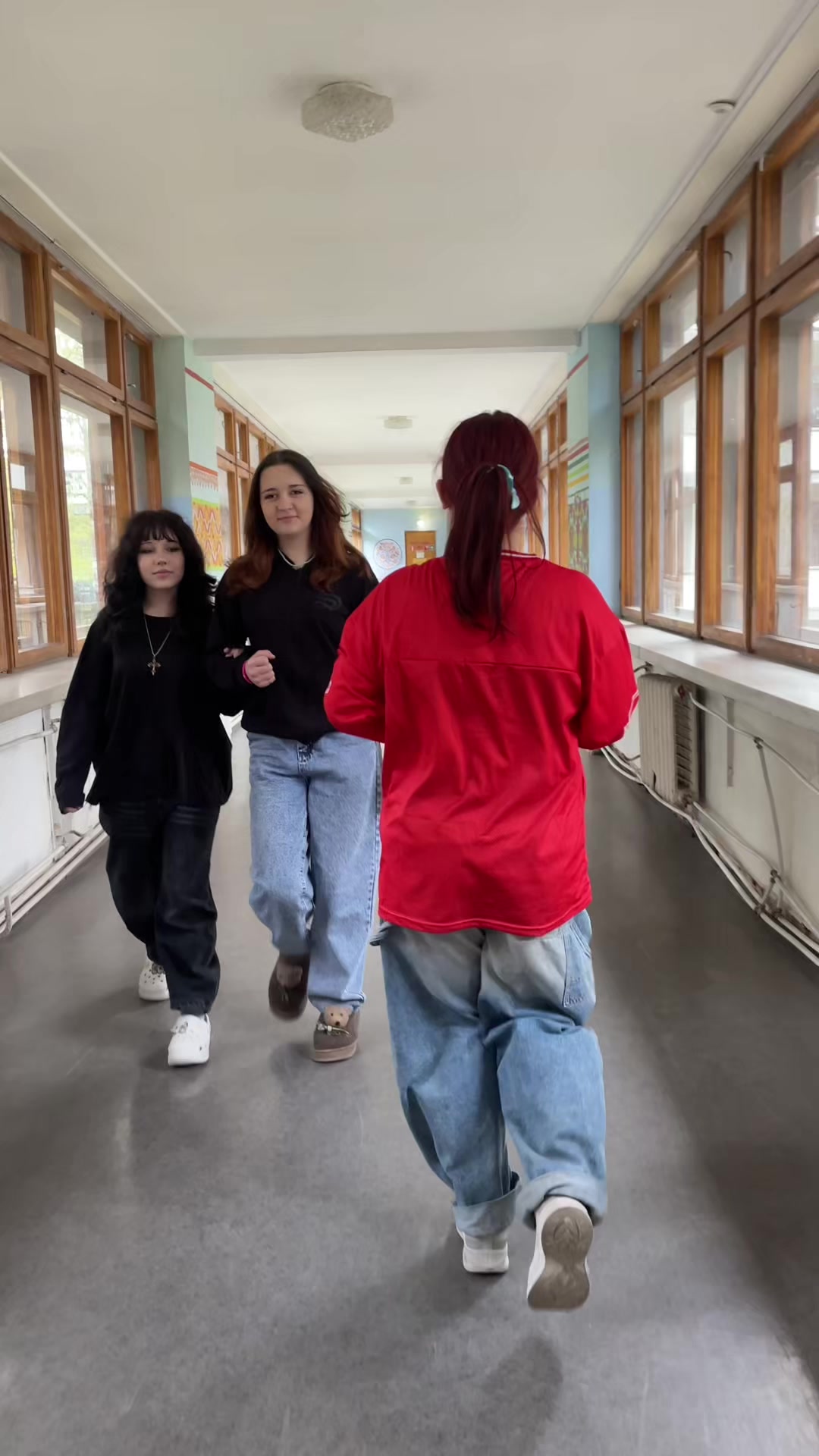 @Та сама червоноволоса вожата