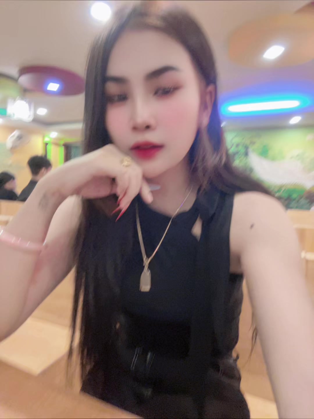 @Yińg Yińg 🍑🖤