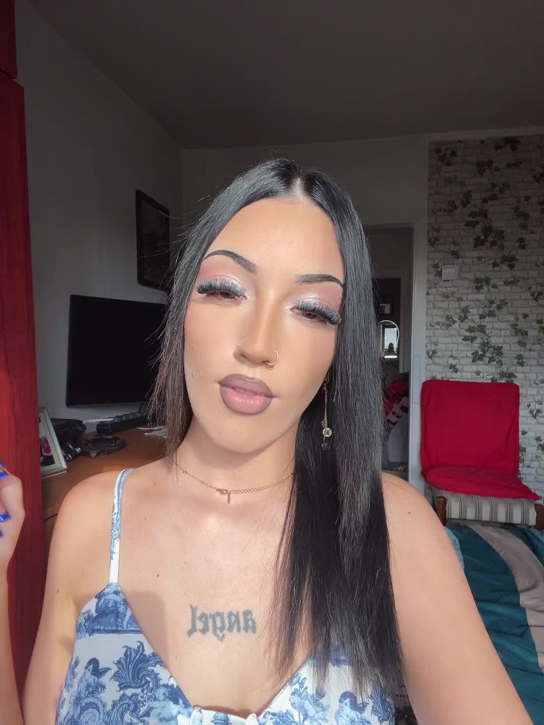@claudia💕