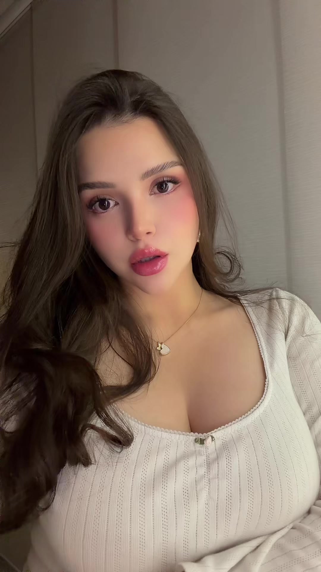 @Sof&iacute;a Brano