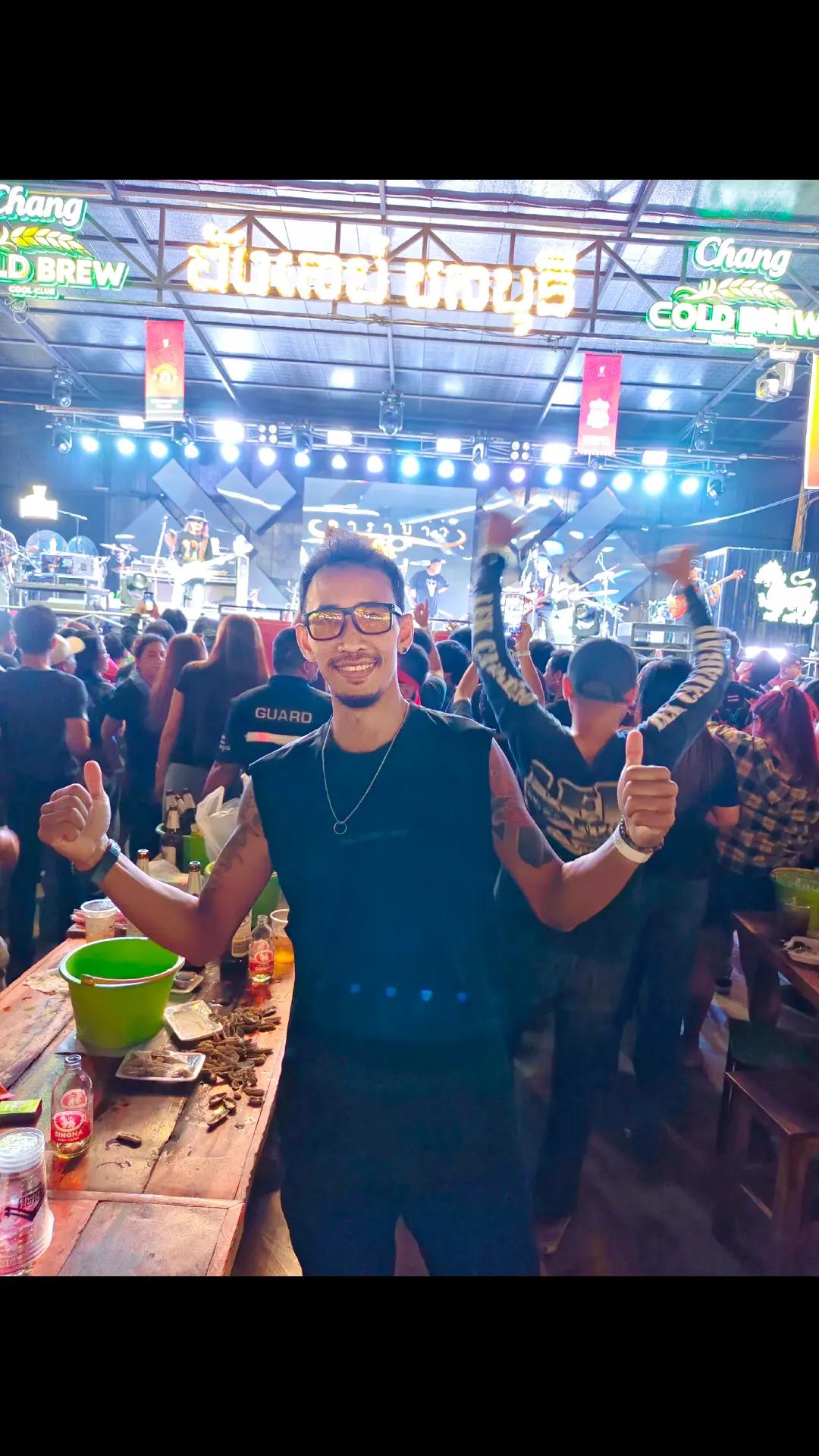 @น้าแอ๊ด ชลบุรี