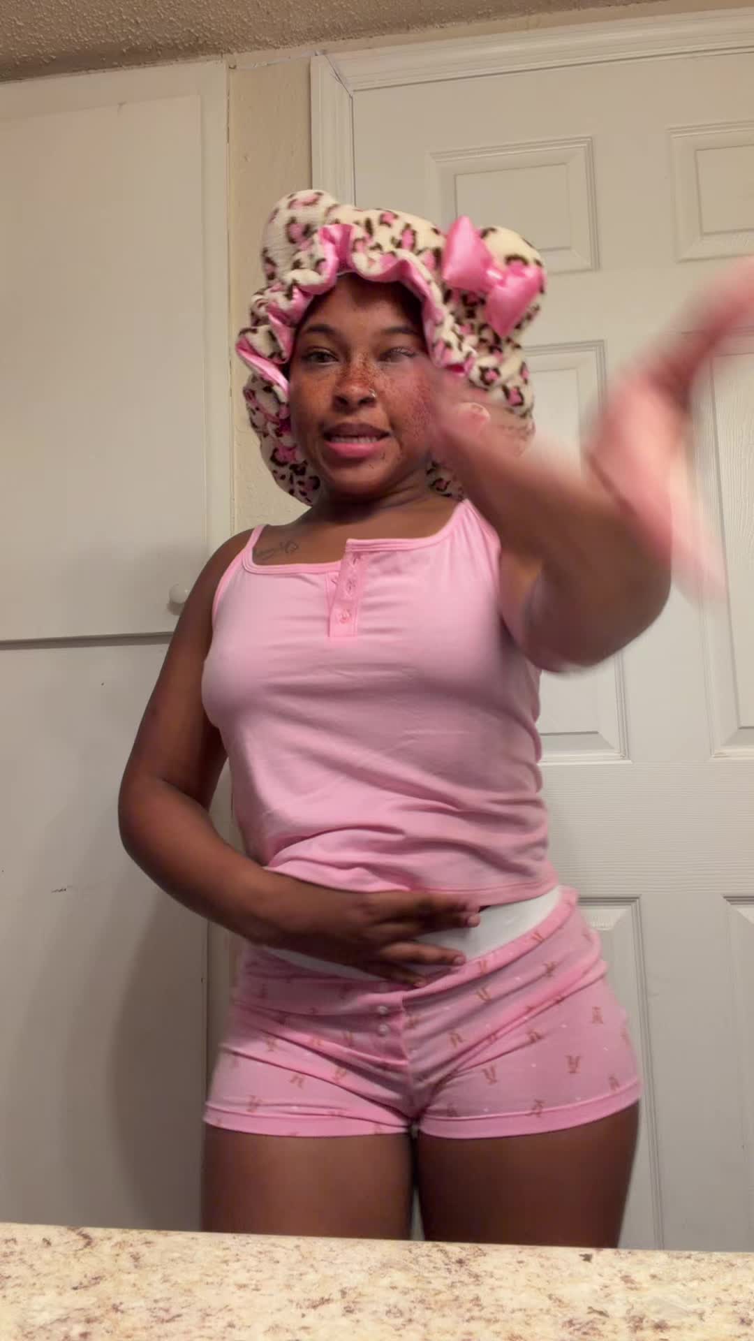 @ShawtyySaucinn